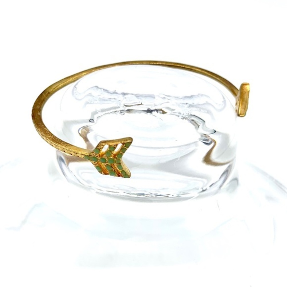 NWOT Gold & Turquoise Bow & Arrow Bracelet